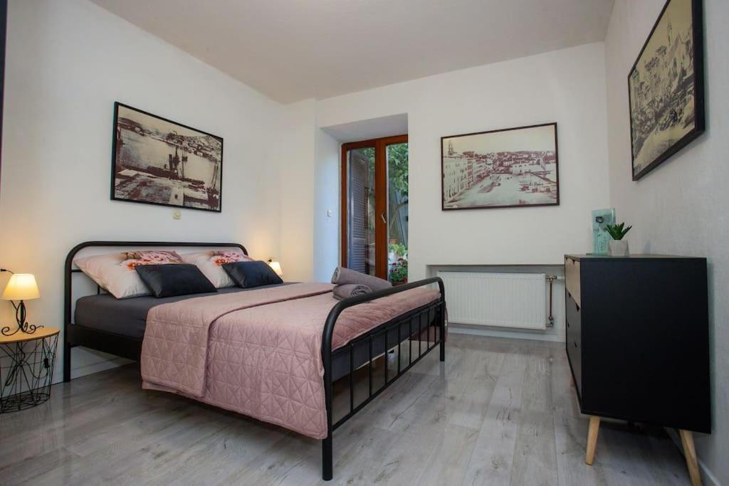 Old Town Apartment Сплит Экстерьер фото